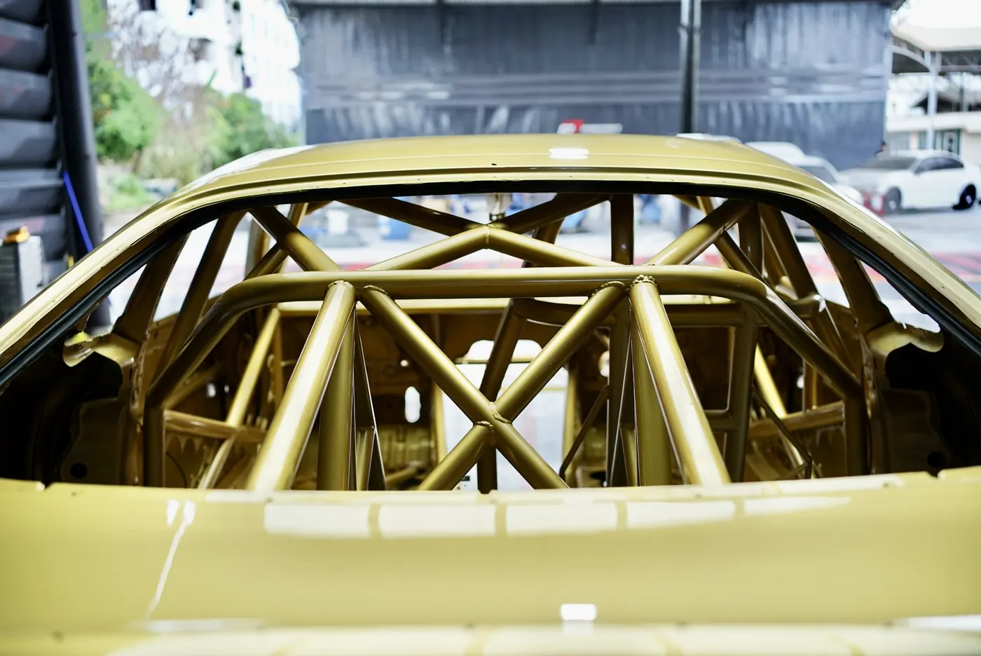 Roll Cage สีทอง